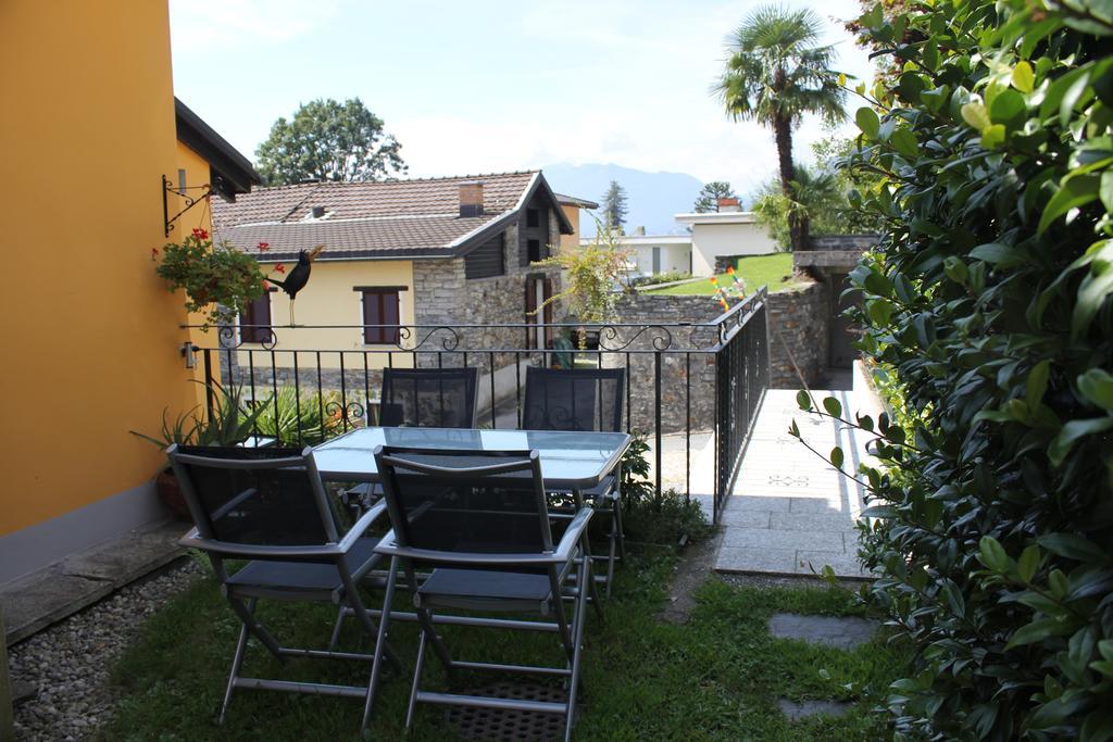 Casa Gialla Gordola Room photo