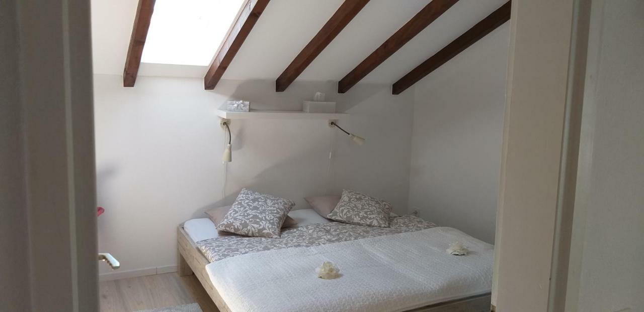 Casa Gialla Gordola Exterior photo